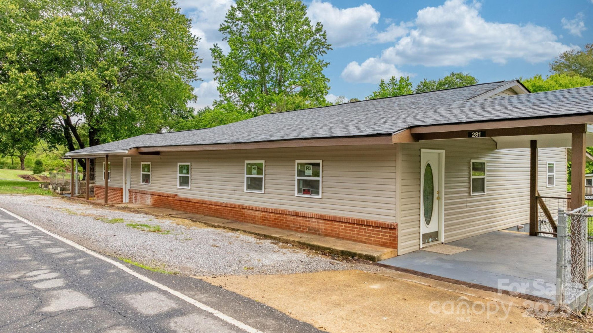 281 Glenwood Dr Marion, NC 28752