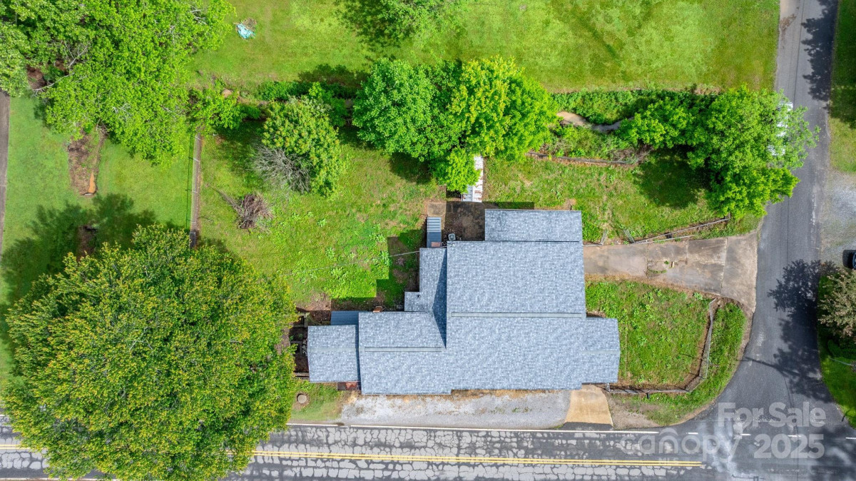 281 Glenwood Dr Marion, NC 28752