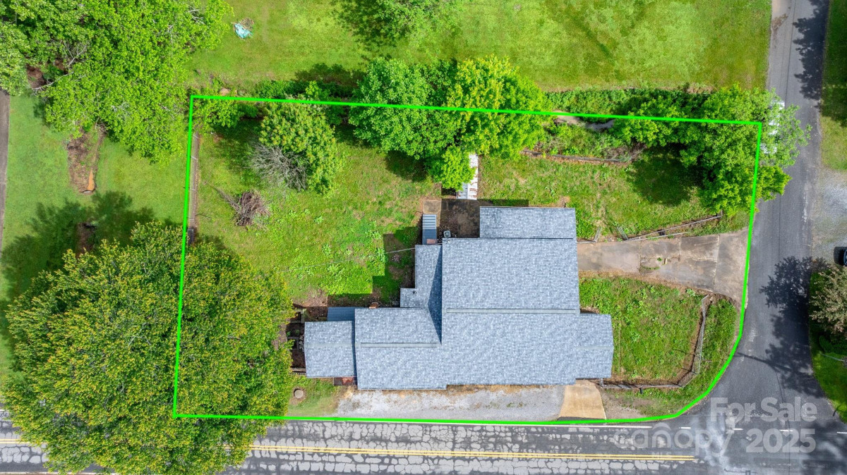 281 Glenwood Dr Marion, NC 28752