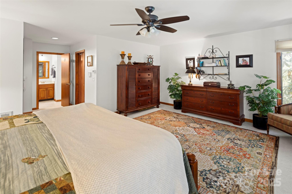 119 Rome Ct Lake Lure, NC 28746