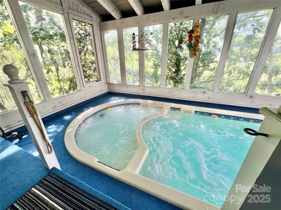 119 Rome Ct Lake Lure, NC 28746