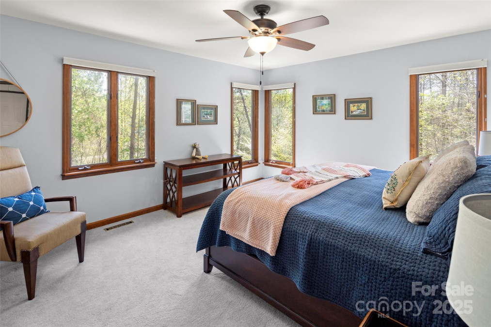 119 Rome Ct Lake Lure, NC 28746