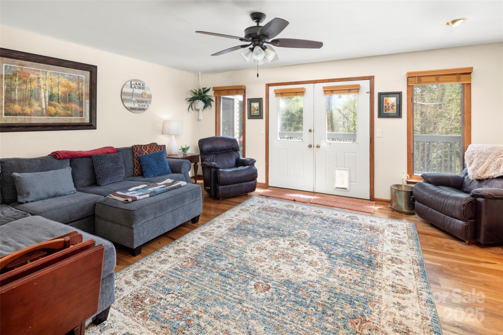 119 Rome Ct Lake Lure, NC 28746