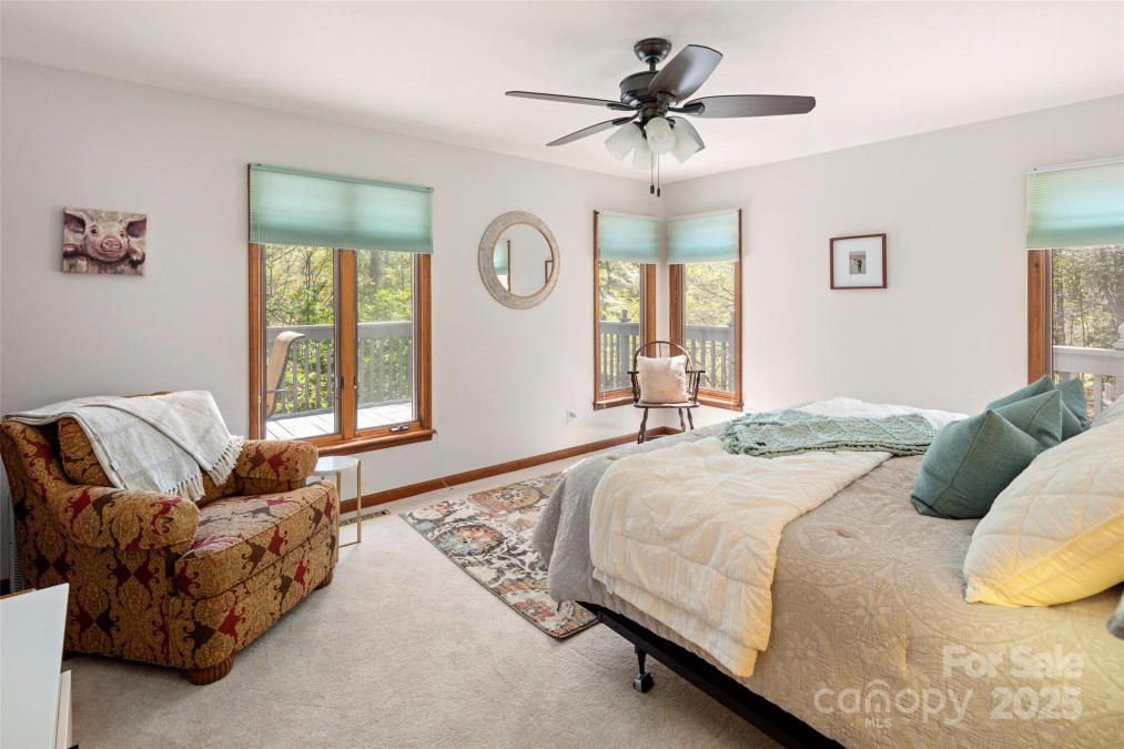 119 Rome Ct Lake Lure, NC 28746