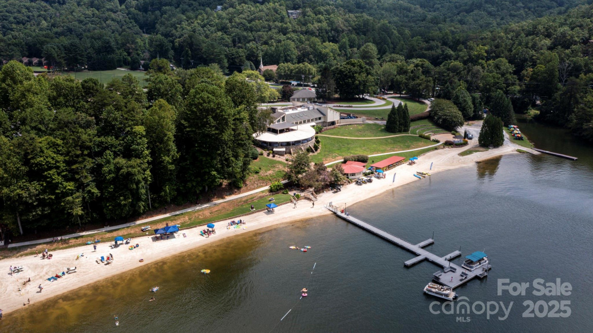 119 Rome Ct Lake Lure, NC 28746