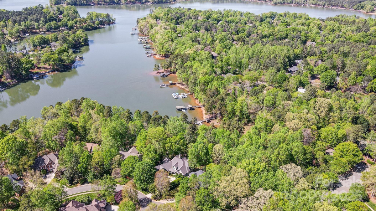 3508 Mountain Cove Dr Charlotte, NC 28216
