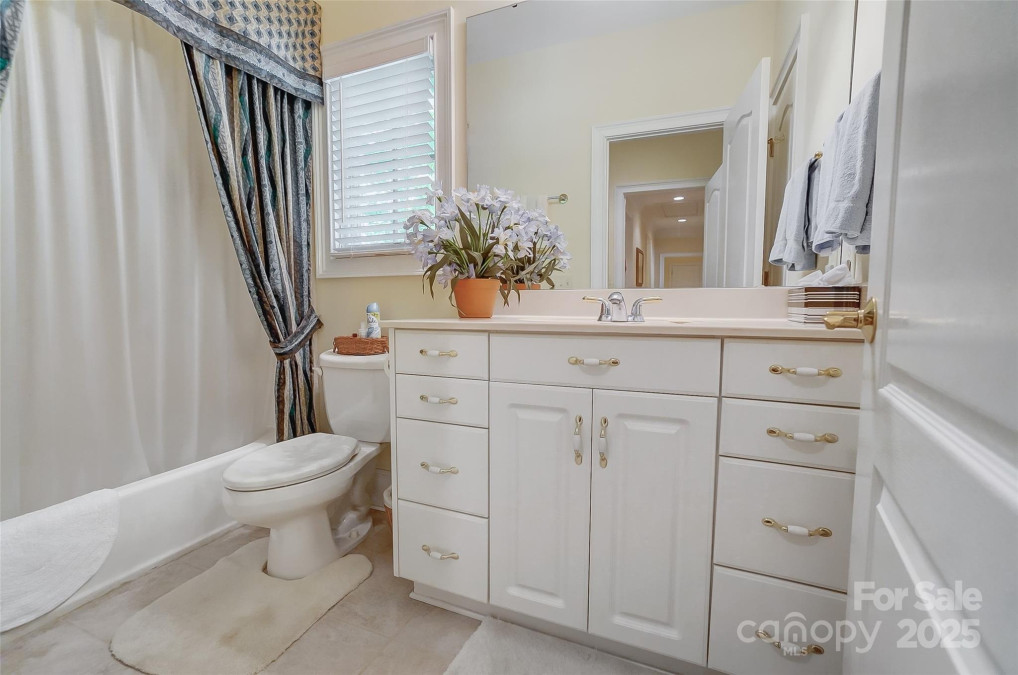 3508 Mountain Cove Dr Charlotte, NC 28216
