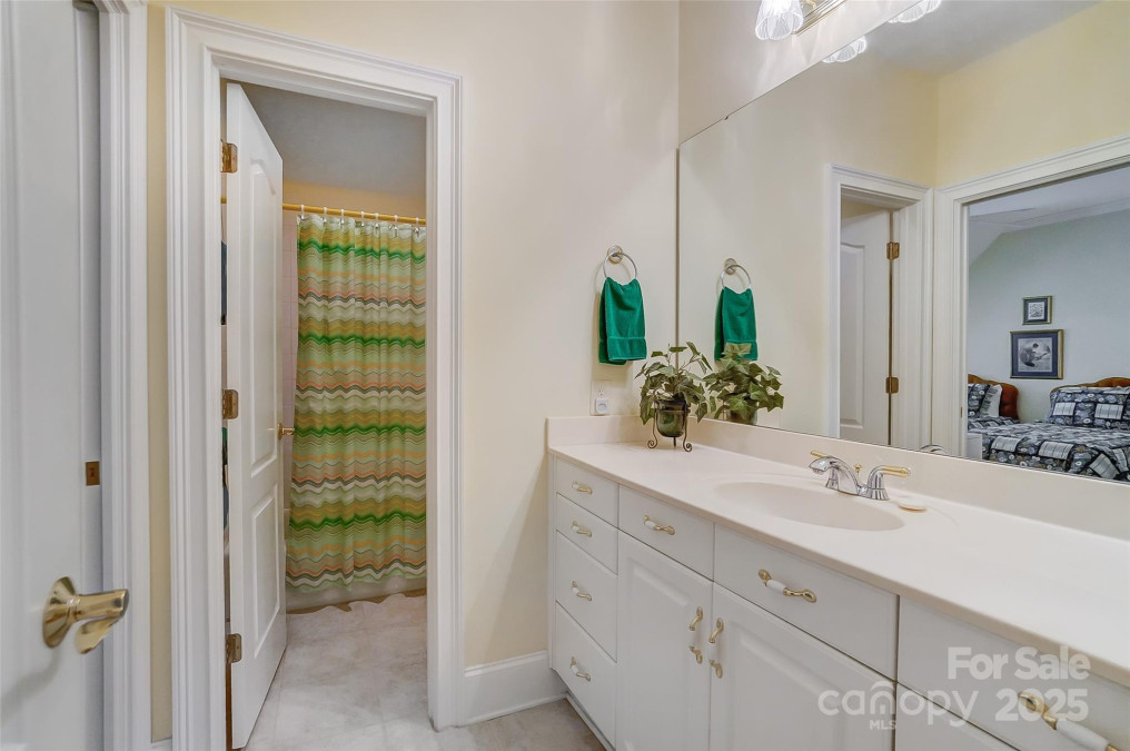 3508 Mountain Cove Dr Charlotte, NC 28216