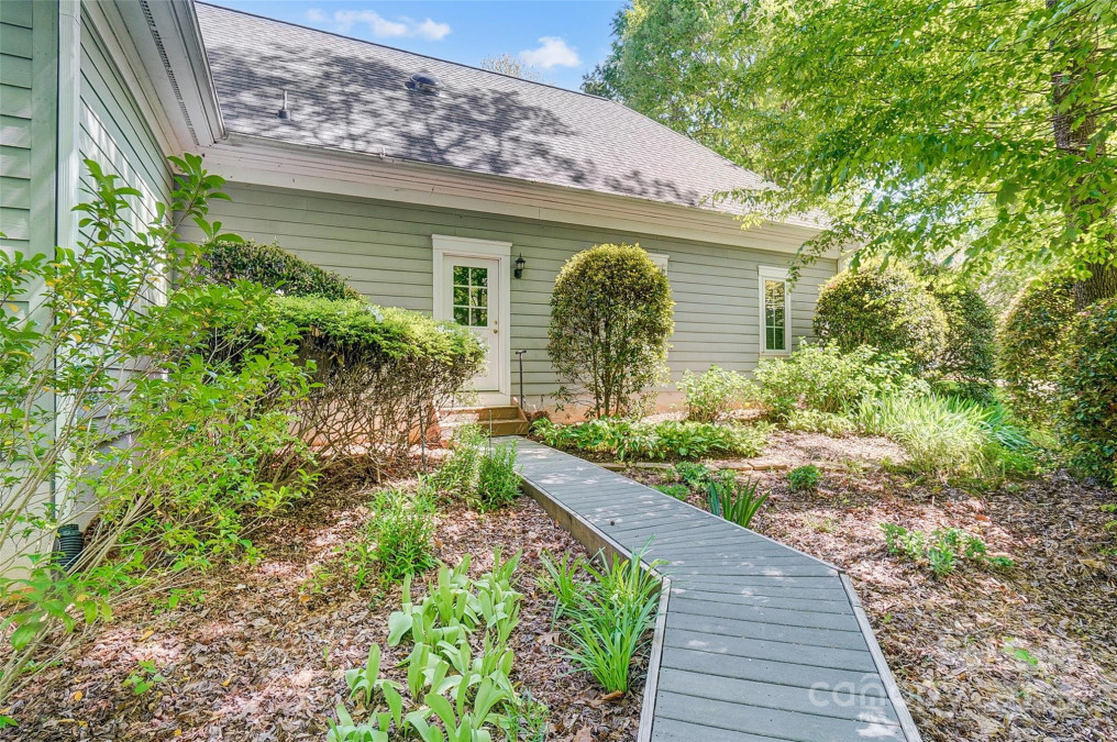3508 Mountain Cove Dr Charlotte, NC 28216