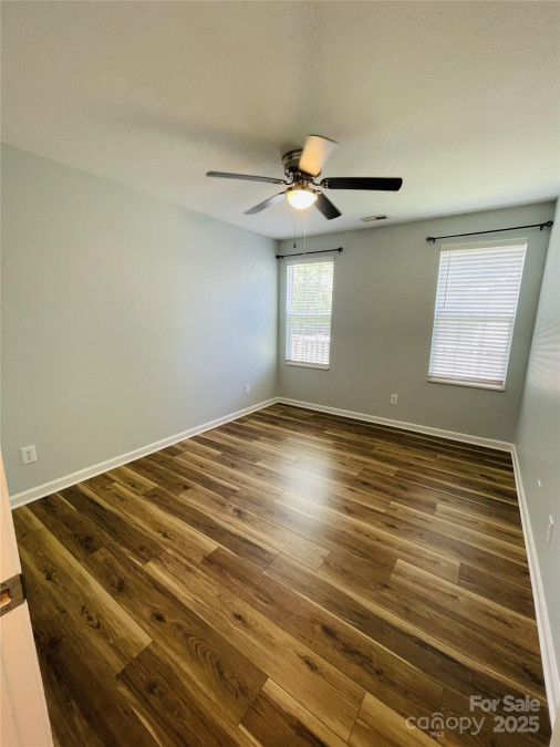 50 Stonebridge Dr Asheville, NC 28805