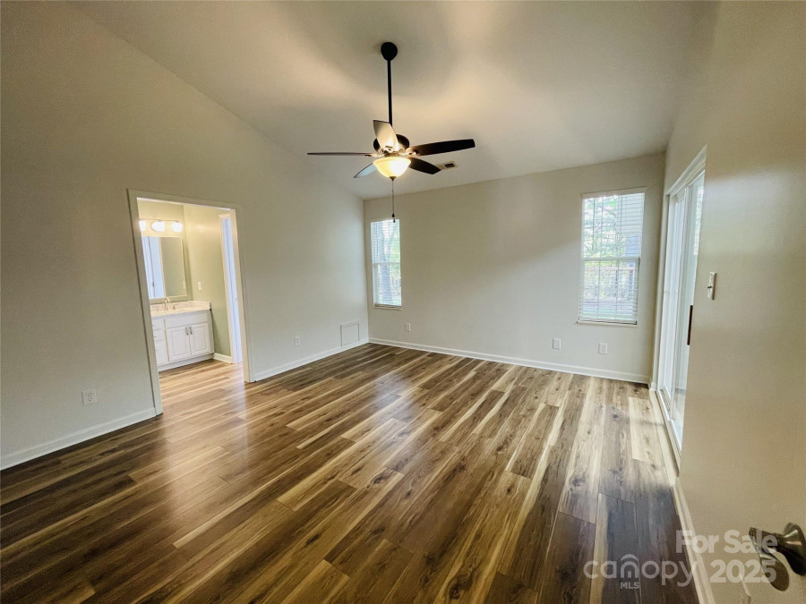 50 Stonebridge Dr Asheville, NC 28805