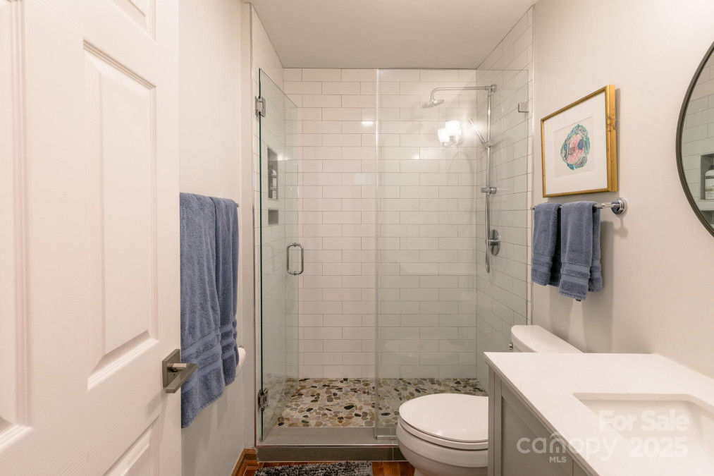220 Stoney Falls Loop Burnsville, NC 28714