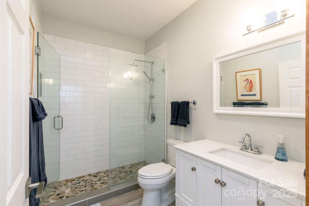 220 Stoney Falls Loop Burnsville, NC 28714