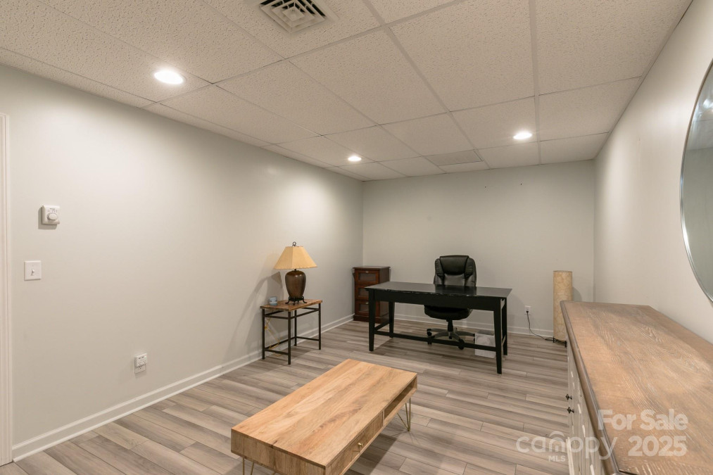 220 Stoney Falls Loop Burnsville, NC 28714