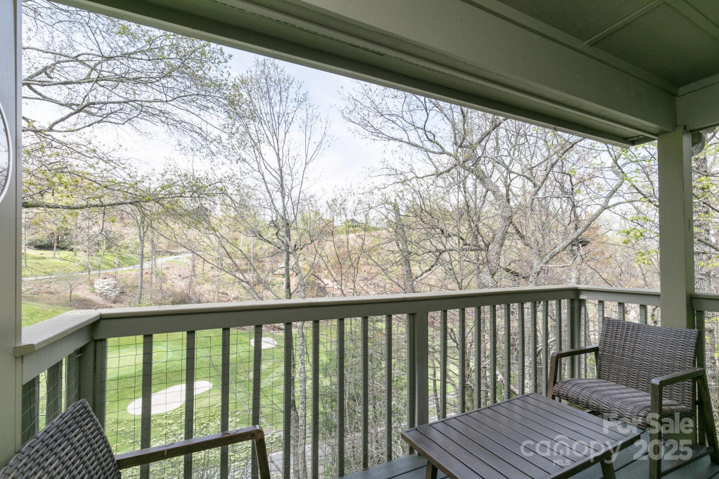 220 Stoney Falls Loop Burnsville, NC 28714