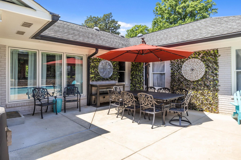 4147 Chelmsford Rd Charlotte, NC 28211