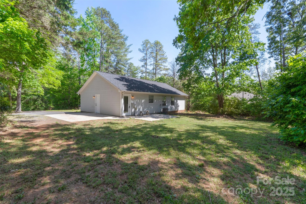 7525 Cedarbrook Dr Charlotte, NC 28215