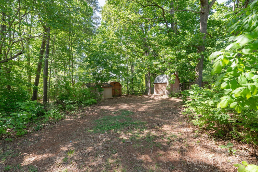 7525 Cedarbrook Dr Charlotte, NC 28215