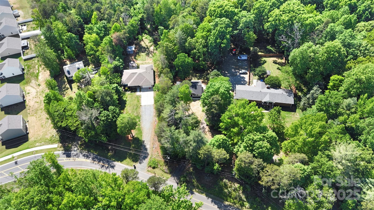 7525 Cedarbrook Dr Charlotte, NC 28215