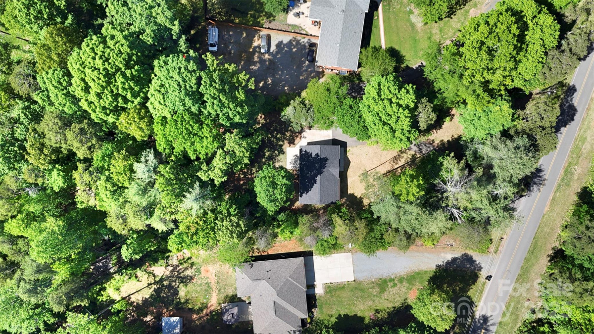 7525 Cedarbrook Dr Charlotte, NC 28215