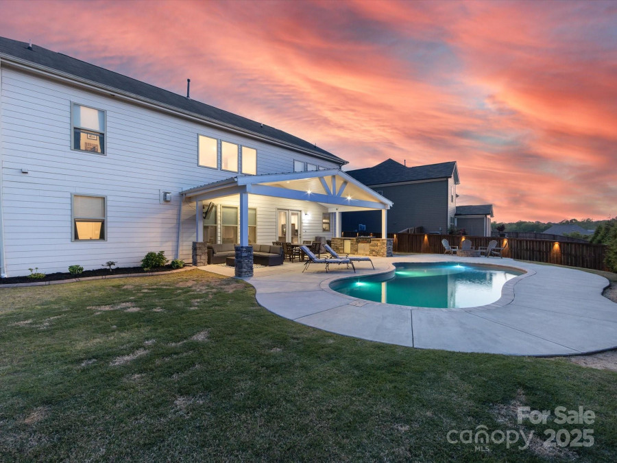 405 Winding Oaks Ln Concord, NC 28025