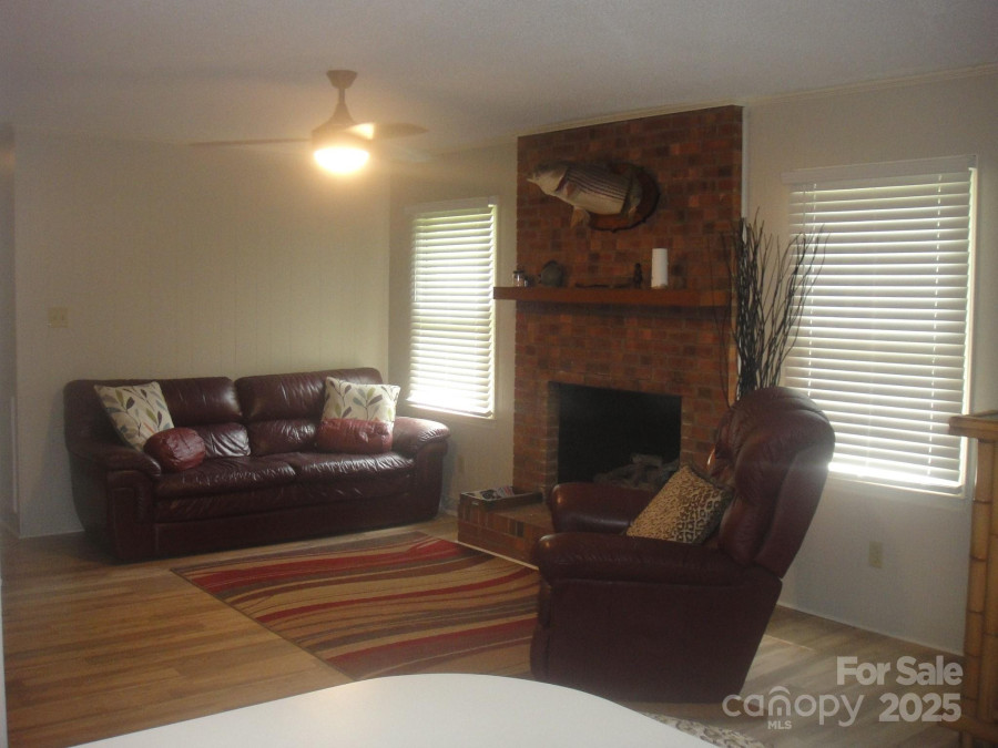 146 Barclay Ln Mooresville, NC 28115