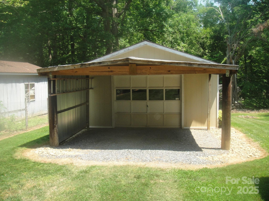 146 Barclay Ln Mooresville, NC 28115