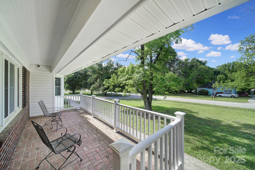 1723 Baskins Hill Rd Heath Springs, SC 29058
