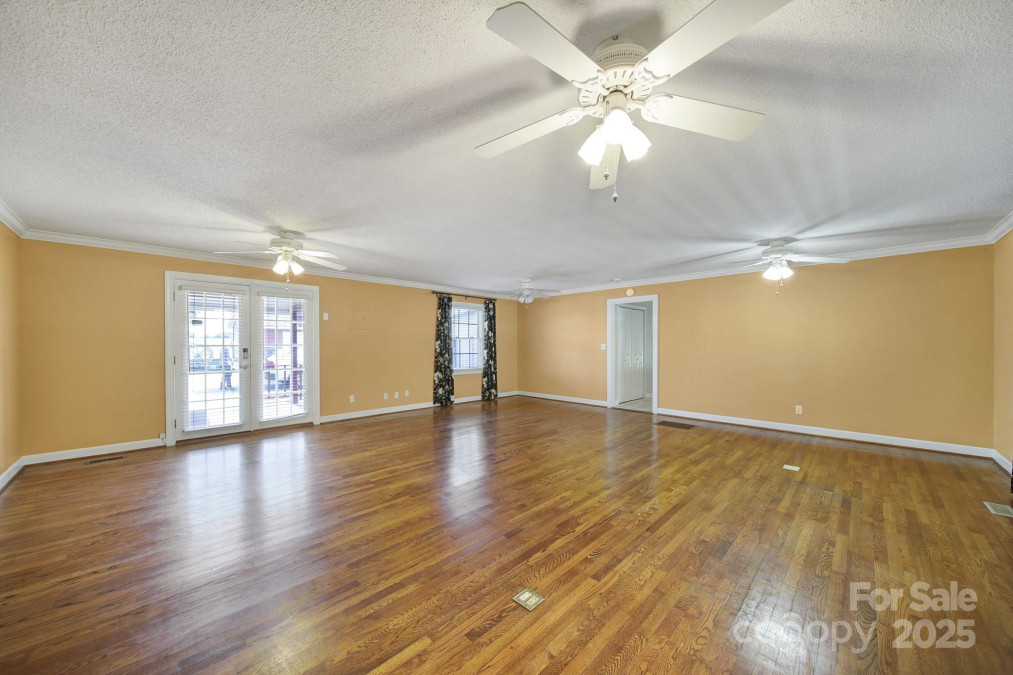 1723 Baskins Hill Rd Heath Springs, SC 29058
