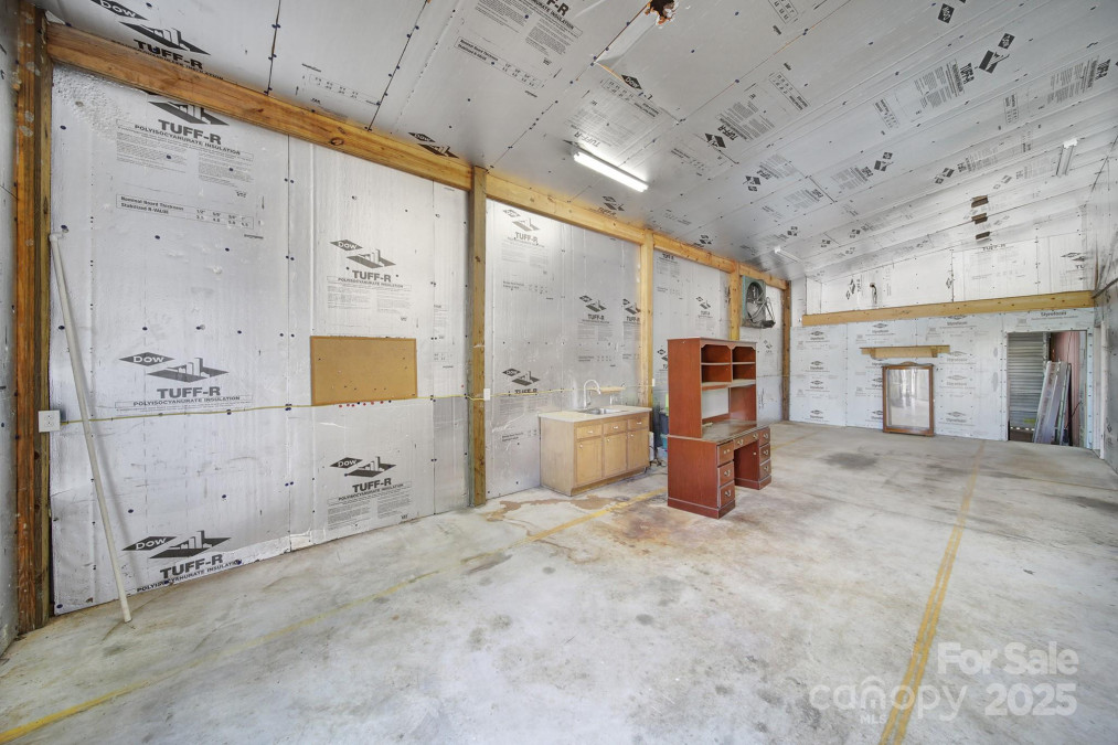 1723 Baskins Hill Rd Heath Springs, SC 29058