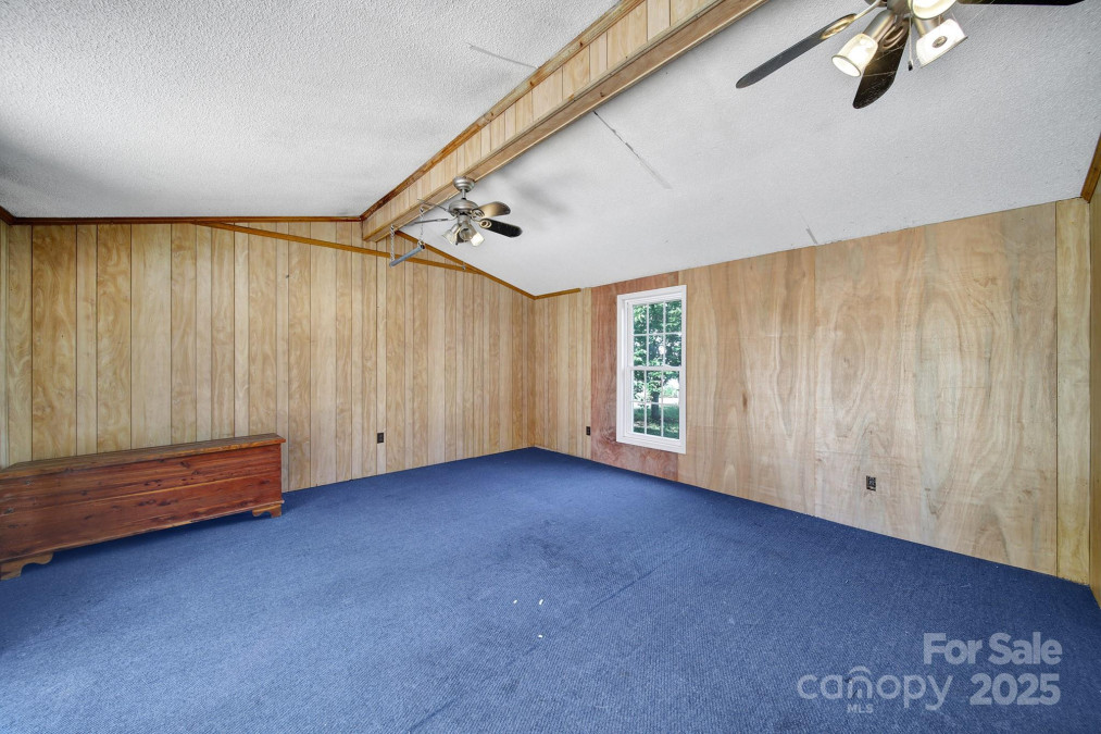 1723 Baskins Hill Rd Heath Springs, SC 29058