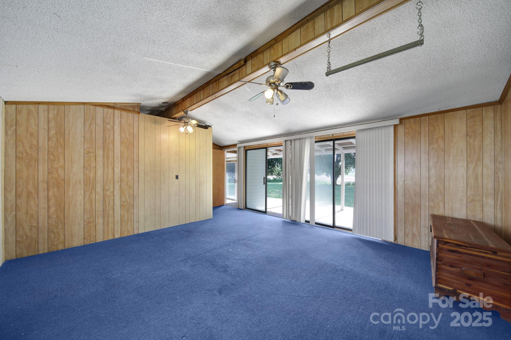 1723 Baskins Hill Rd Heath Springs, SC 29058