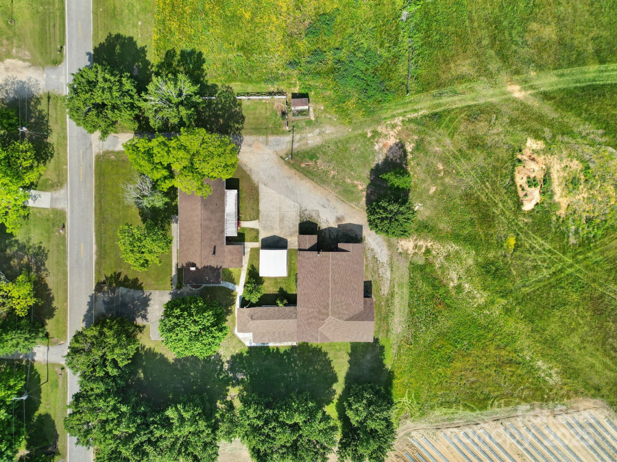 1723 Baskins Hill Rd Heath Springs, SC 29058