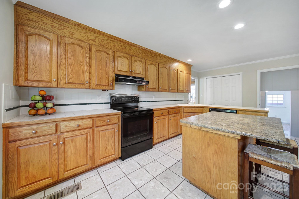 1723 Baskins Hill Rd Heath Springs, SC 29058