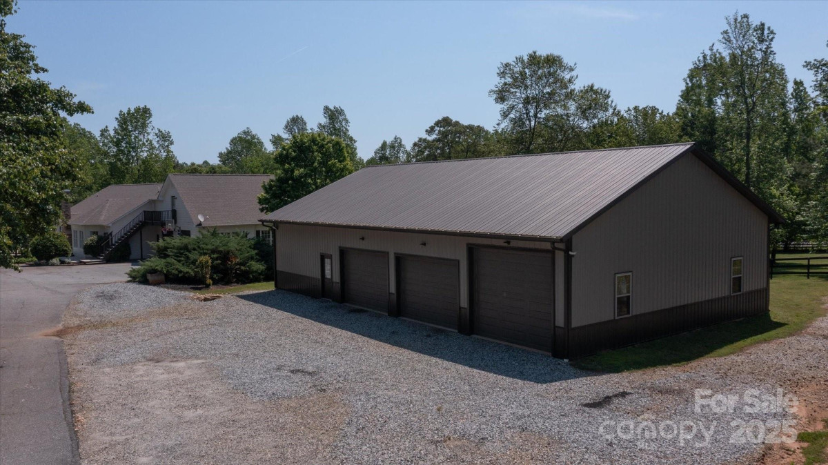 2409 Golf Course Rd Columbus, NC 28722