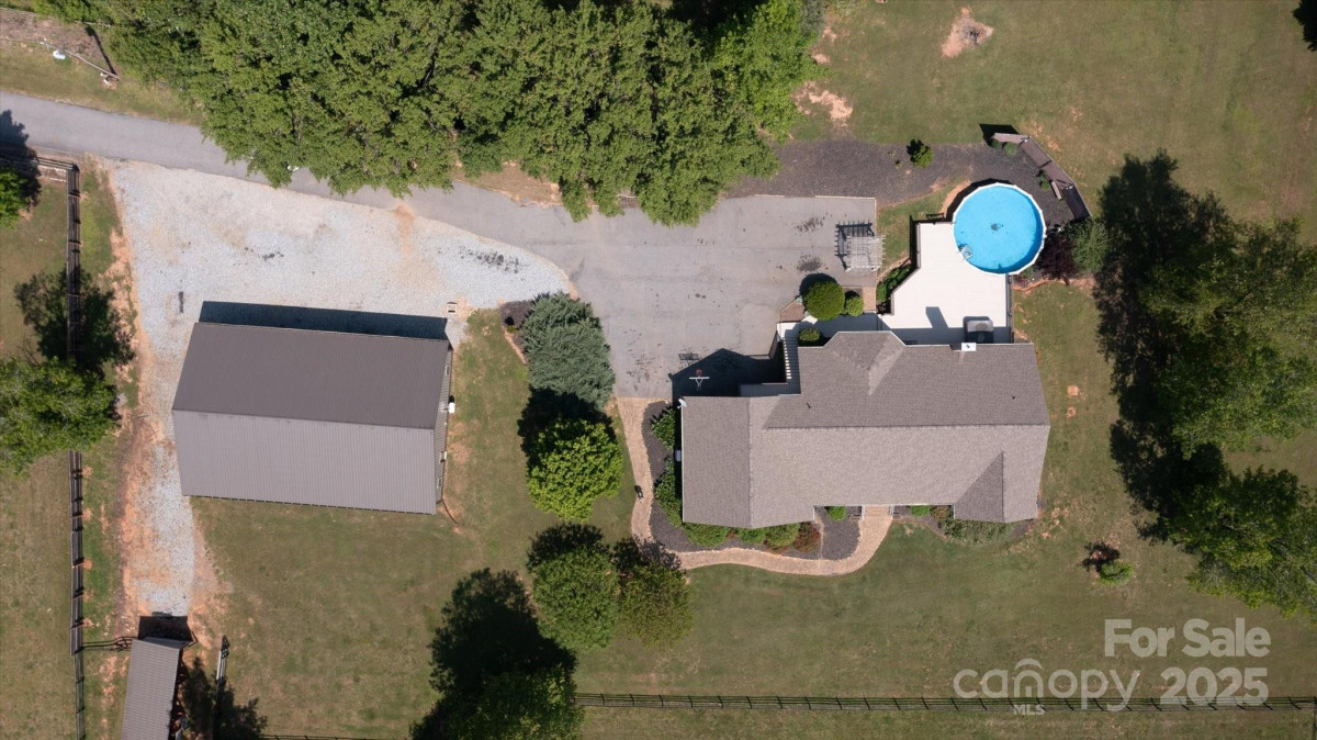 2409 Golf Course Rd Columbus, NC 28722