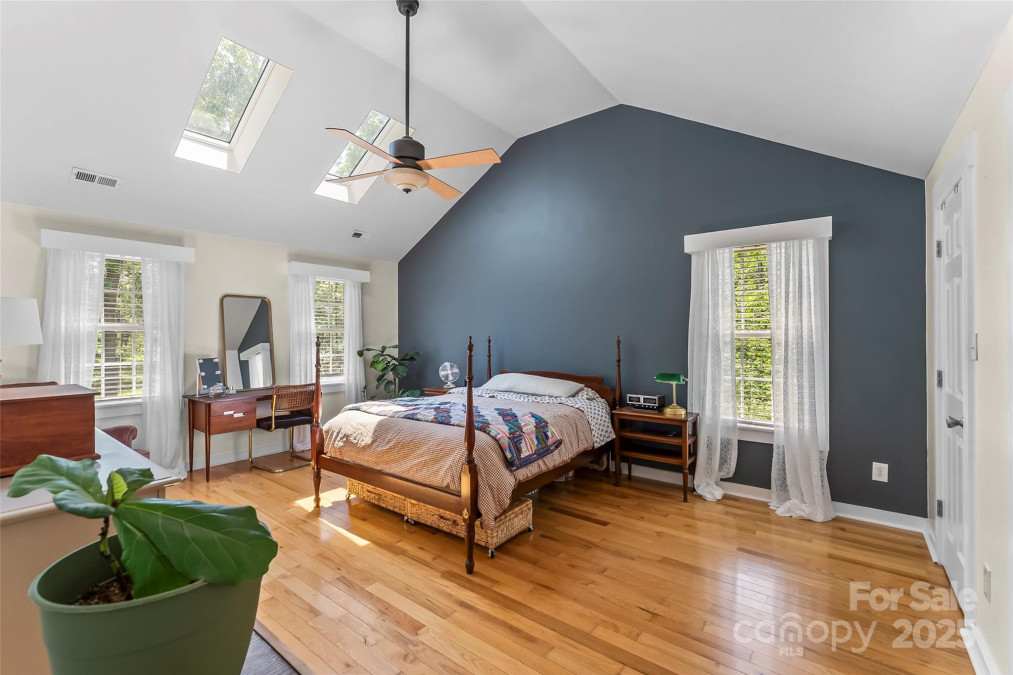 1338 Pell Dr Lincolnton, NC 28092