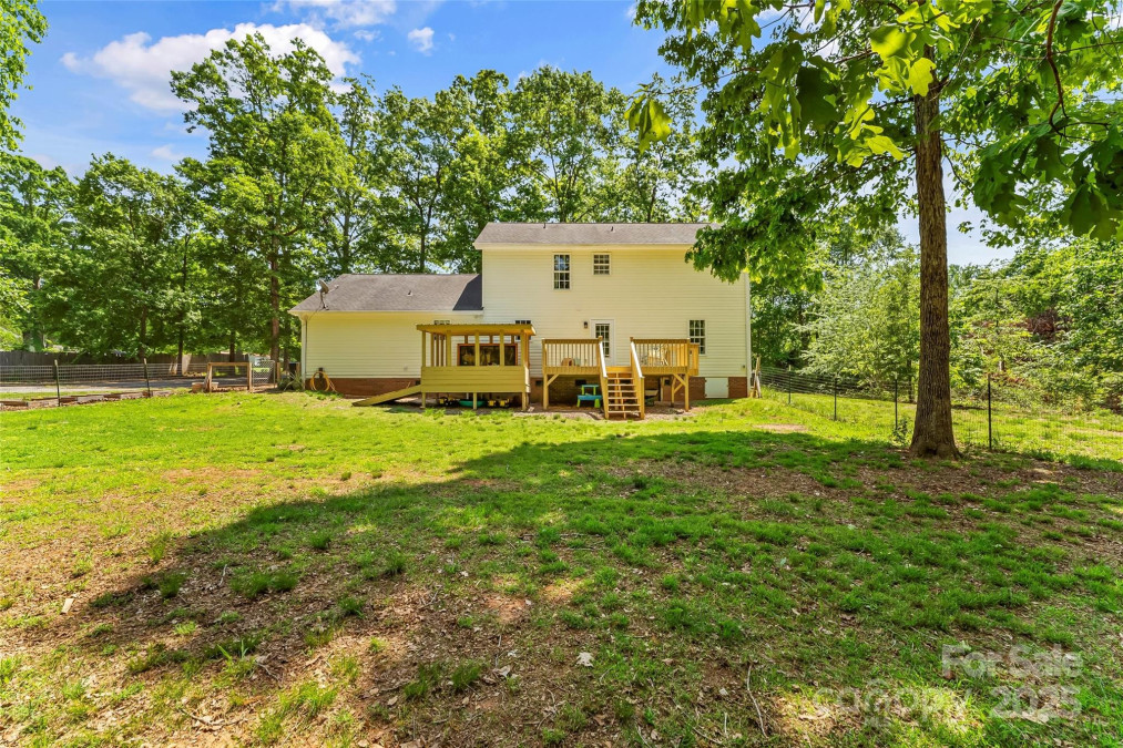 1338 Pell Dr Lincolnton, NC 28092