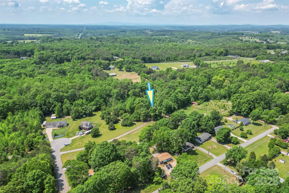 1338 Pell Dr Lincolnton, NC 28092