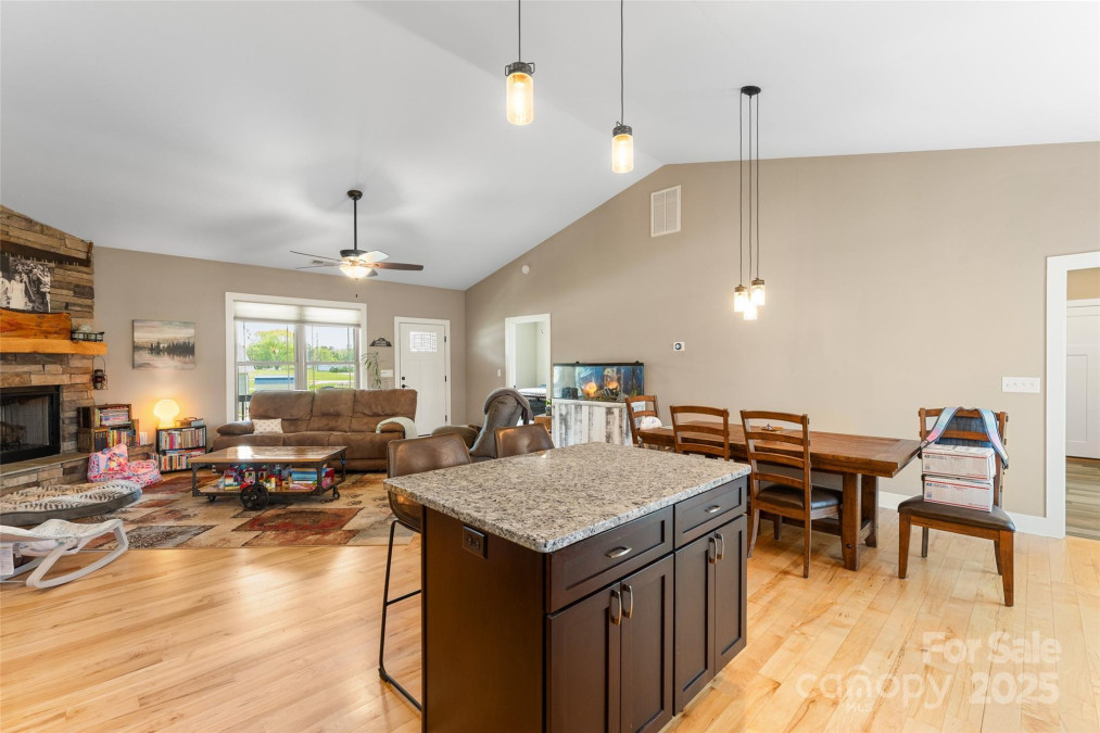 21 Corto Ln Flat Rock, NC 28731