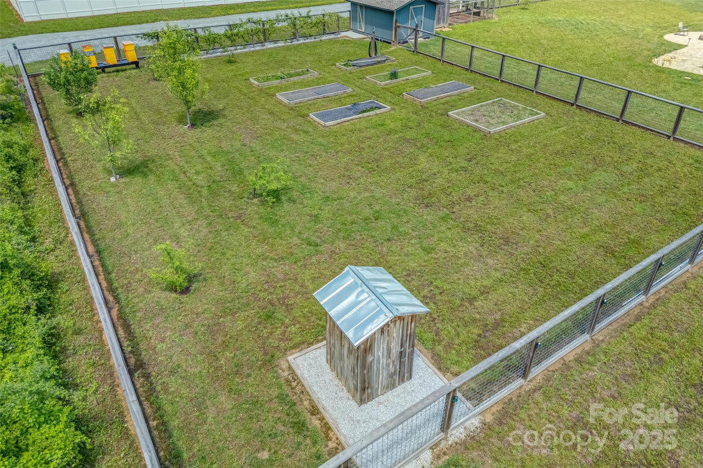 21 Corto Ln Flat Rock, NC 28731