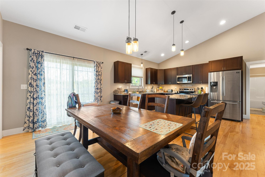 21 Corto Ln Flat Rock, NC 28731