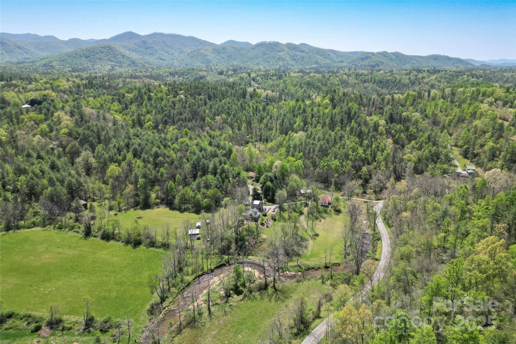 101 Garrison Rd Mars Hill, NC 28754