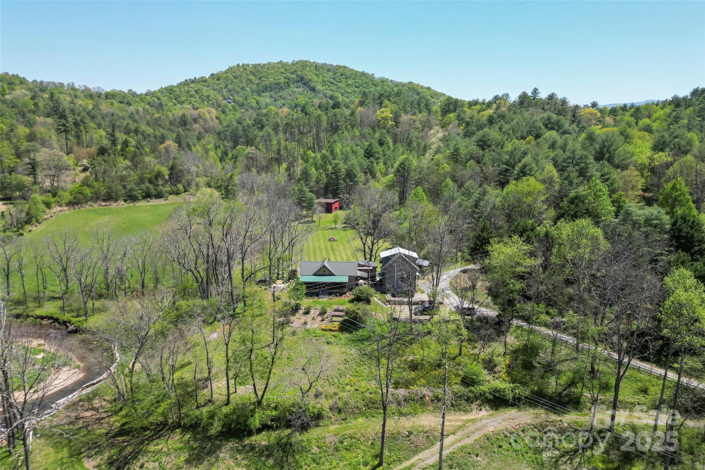 101 Garrison Rd Mars Hill, NC 28754