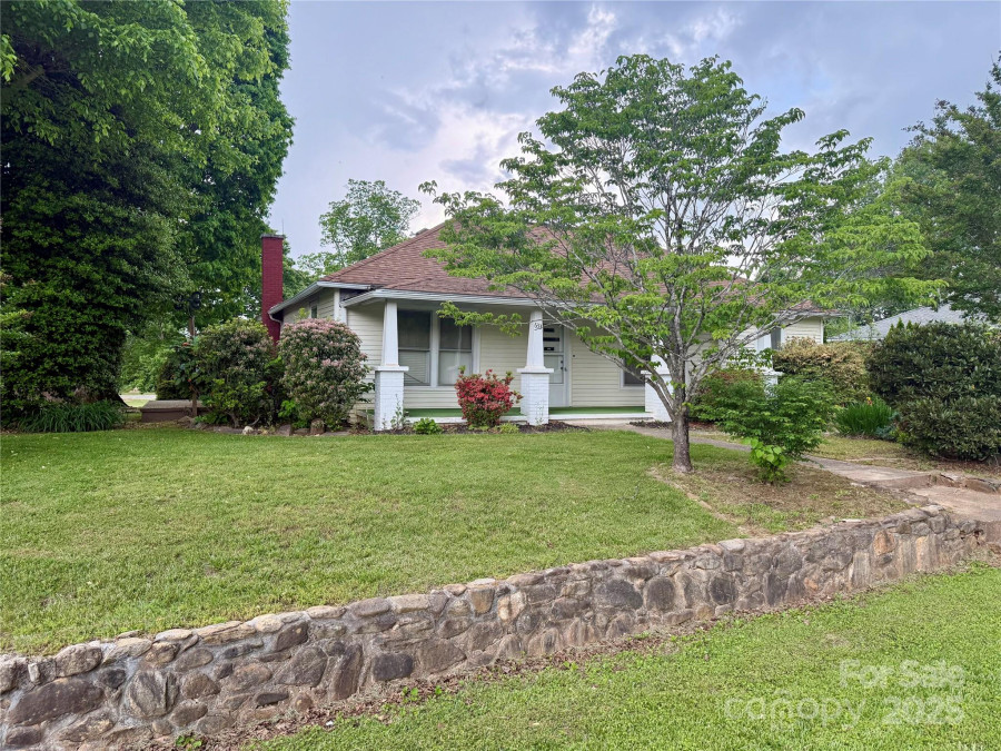 633 Ridge Rd Marion, NC 28752