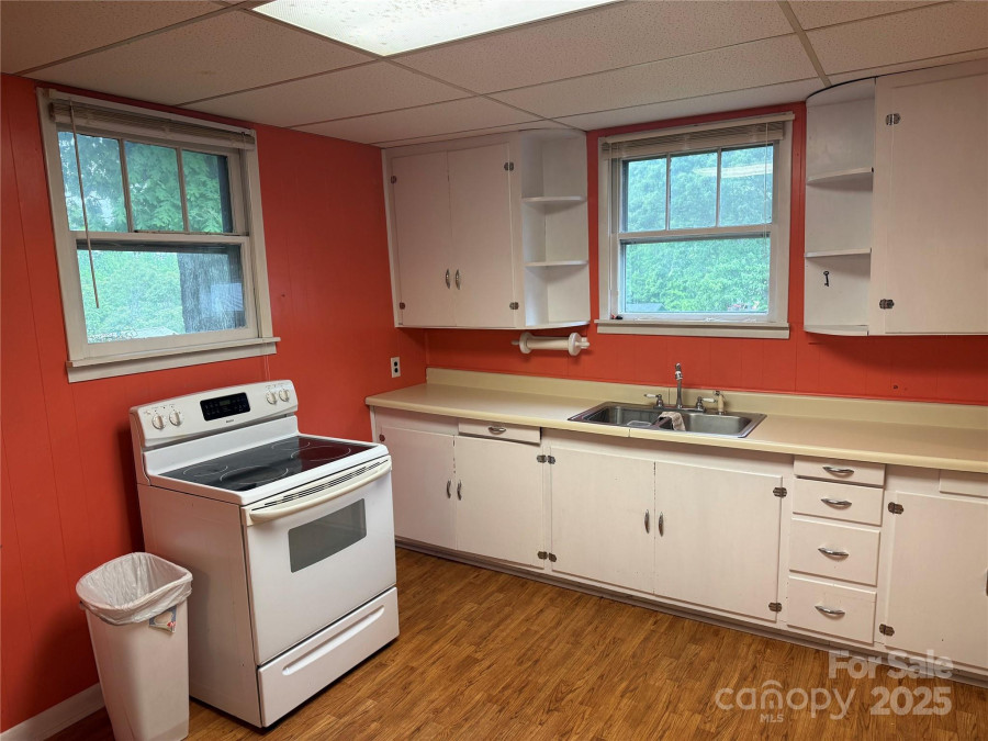 633 Ridge Rd Marion, NC 28752