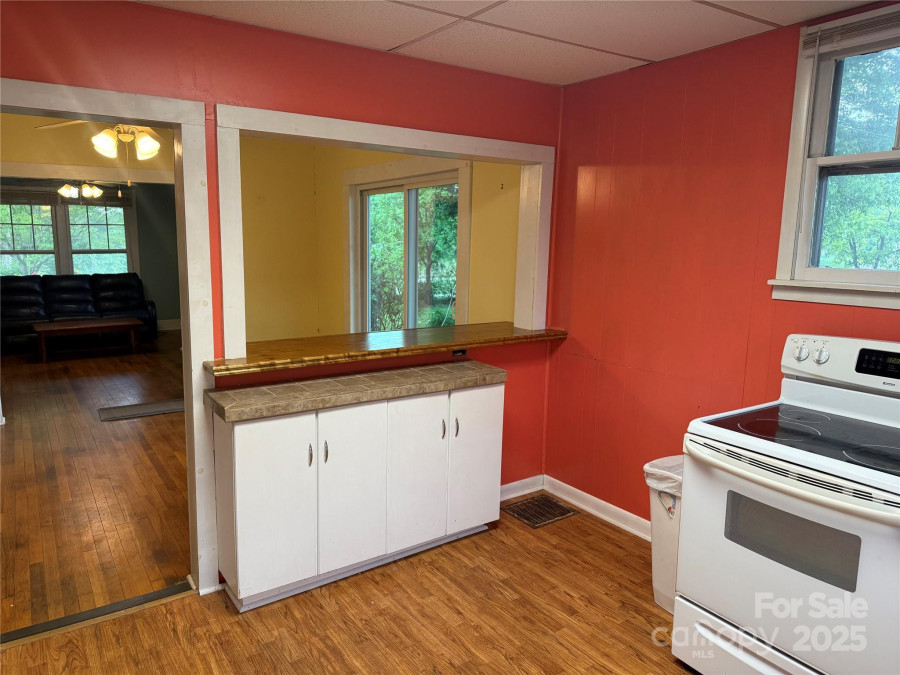 633 Ridge Rd Marion, NC 28752