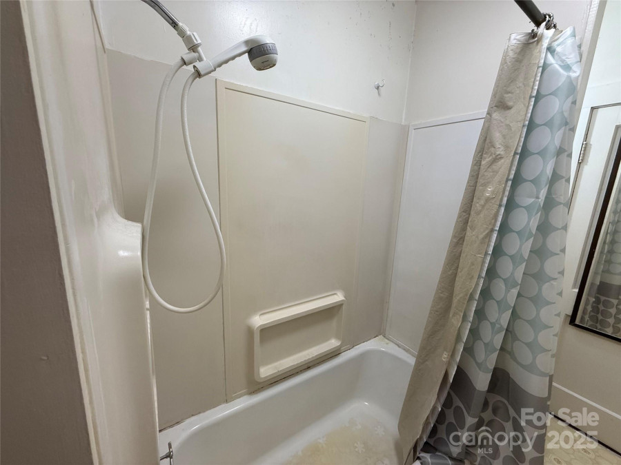 633 Ridge Rd Marion, NC 28752