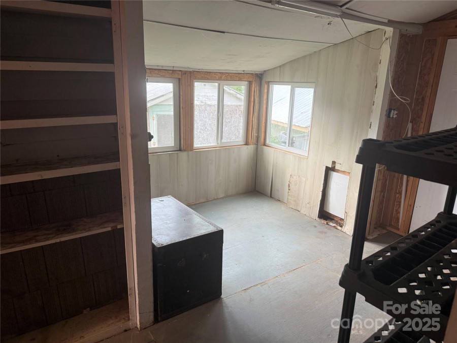 633 Ridge Rd Marion, NC 28752