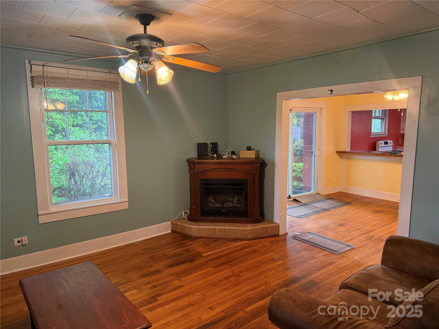 633 Ridge Rd Marion, NC 28752
